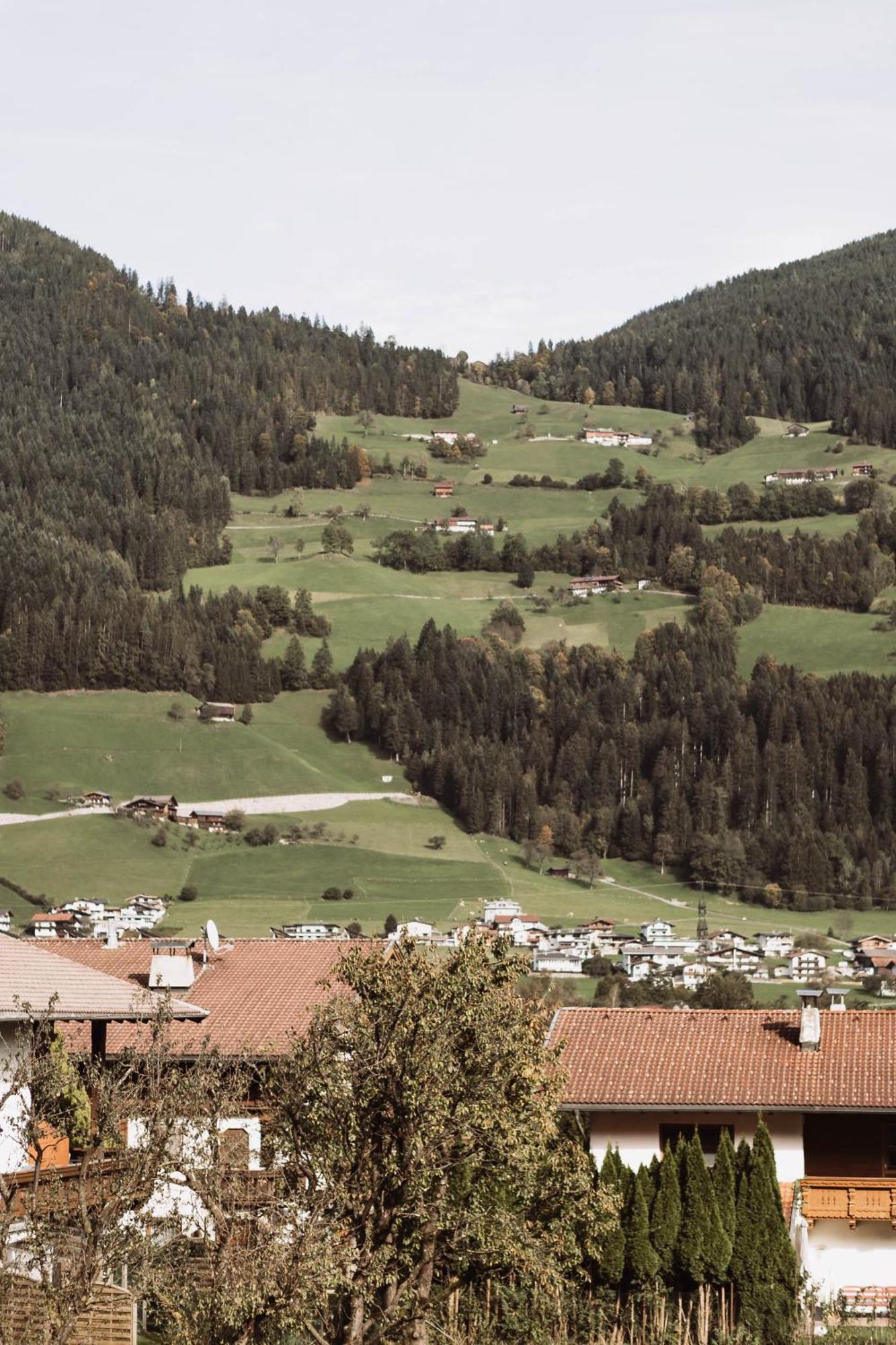 Lebe'Schlitters - Das Ferienapartmenthaus Im Zillertal Екстериор снимка