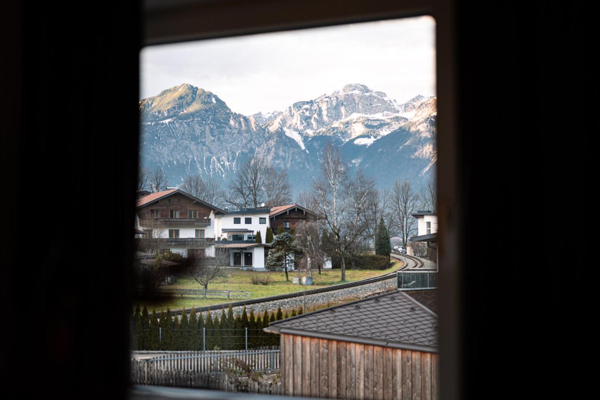 Lebe'Schlitters - Das Ferienapartmenthaus Im Zillertal Екстериор снимка
